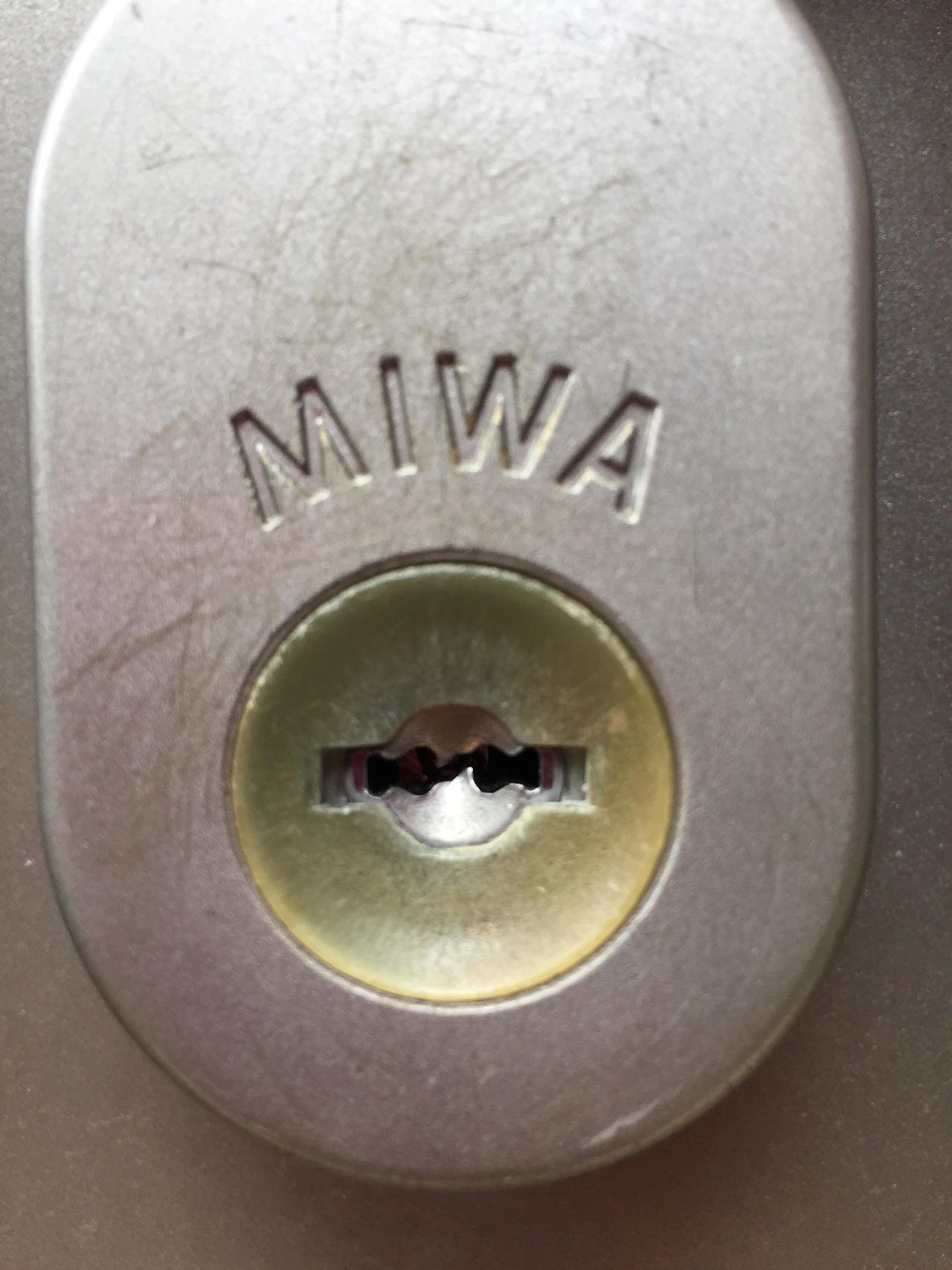 MIWAの鍵が折れたらCUBロックサービスへ